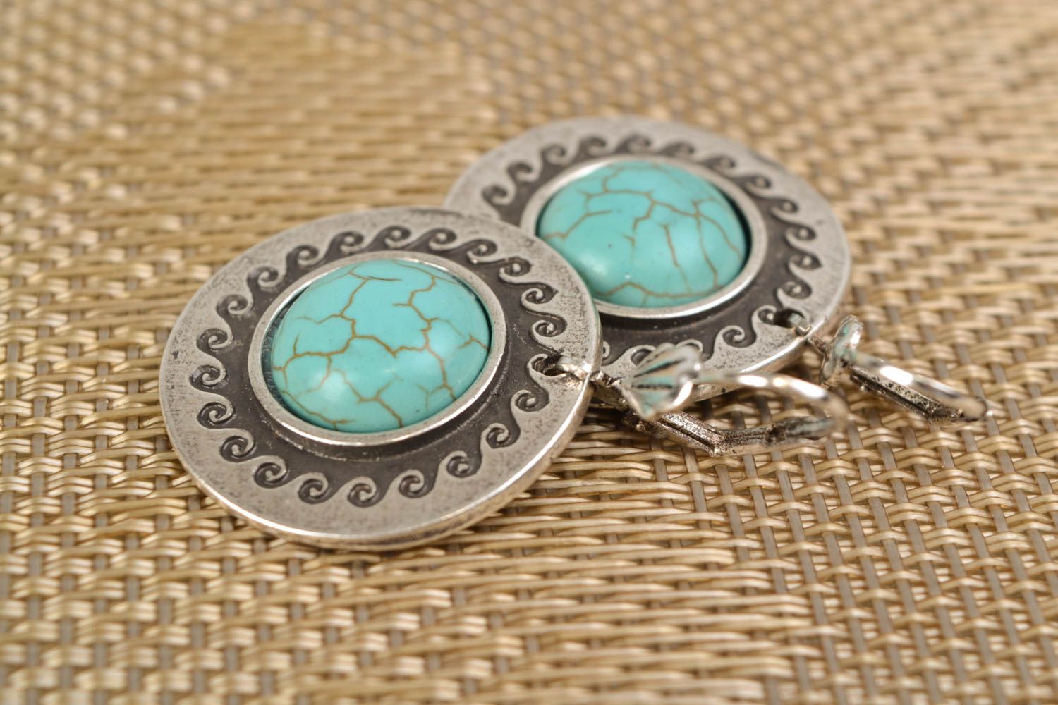 Round metal earrings with turquoise photo 1