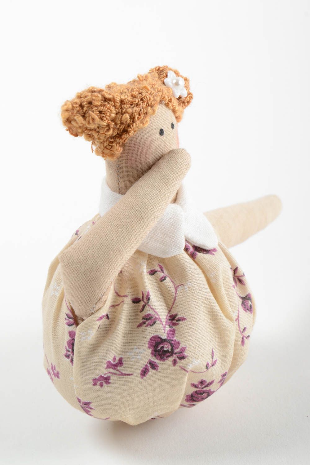 Bambola da tazza in stoffa fatta a mano pupazzo tessile originale d arredo foto 4