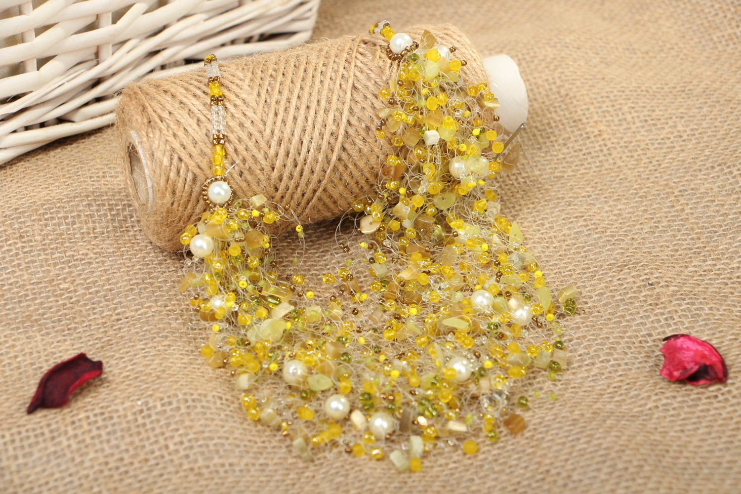 Yellow beaded necklace with natural stones photo 4