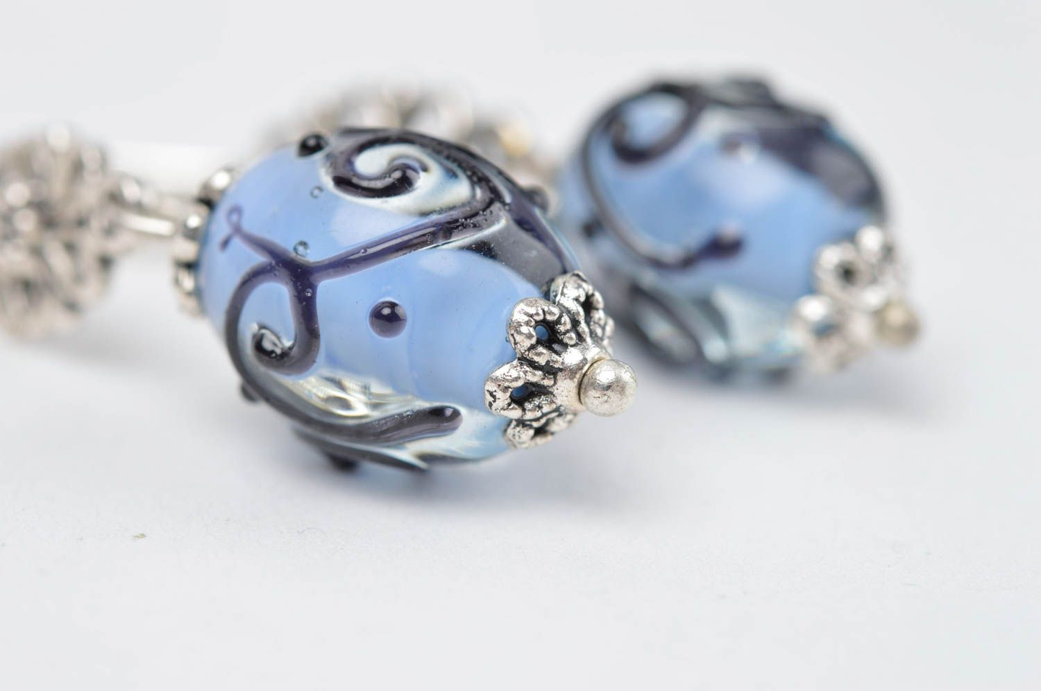 Handmade Accessoire für Frauen Damen Schmuck Glas Ohrringe blaue Kugeln modisch foto 3