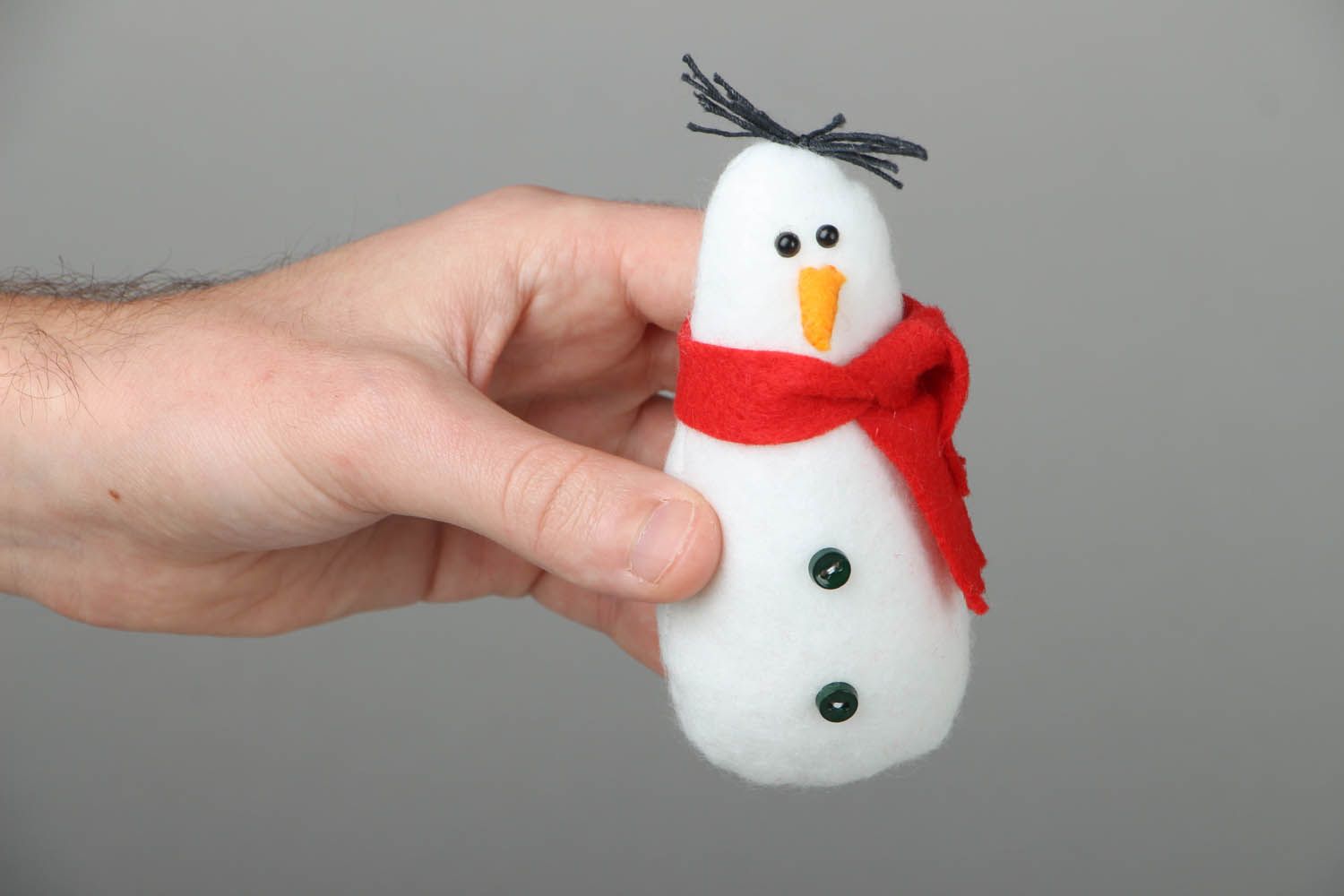 Boneco de neve decorativo costurado a mão Igor foto 4