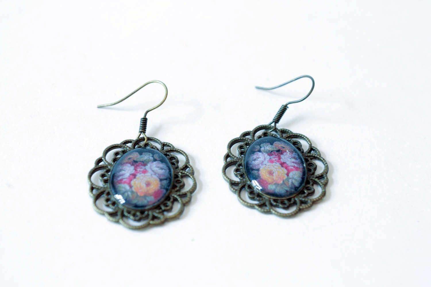 Earrings with lace trimming photo 3