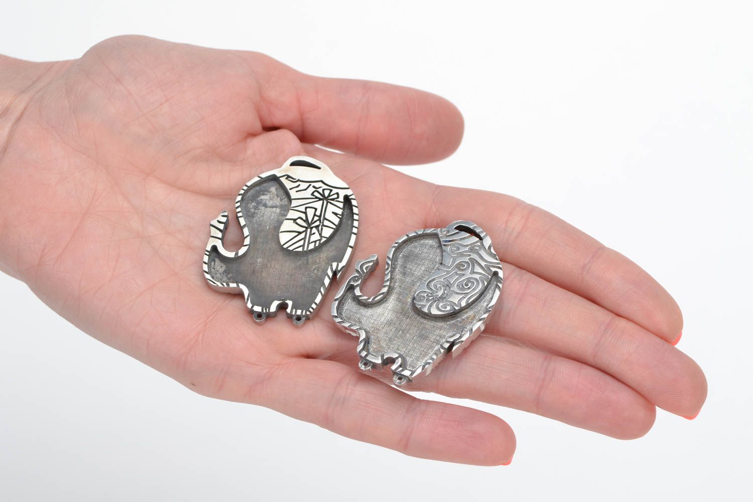 Set de supports pour pendentifs en métal éléphants faits main 2 pièces photo 2
