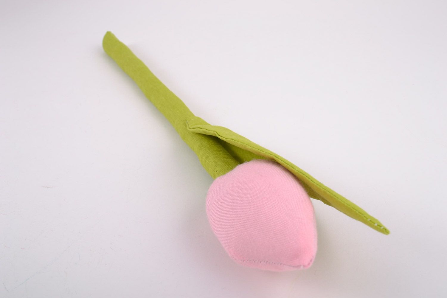 Мягкий тканевый тюльпан из коттона ручной работы розовый для декора квартиры фото 5