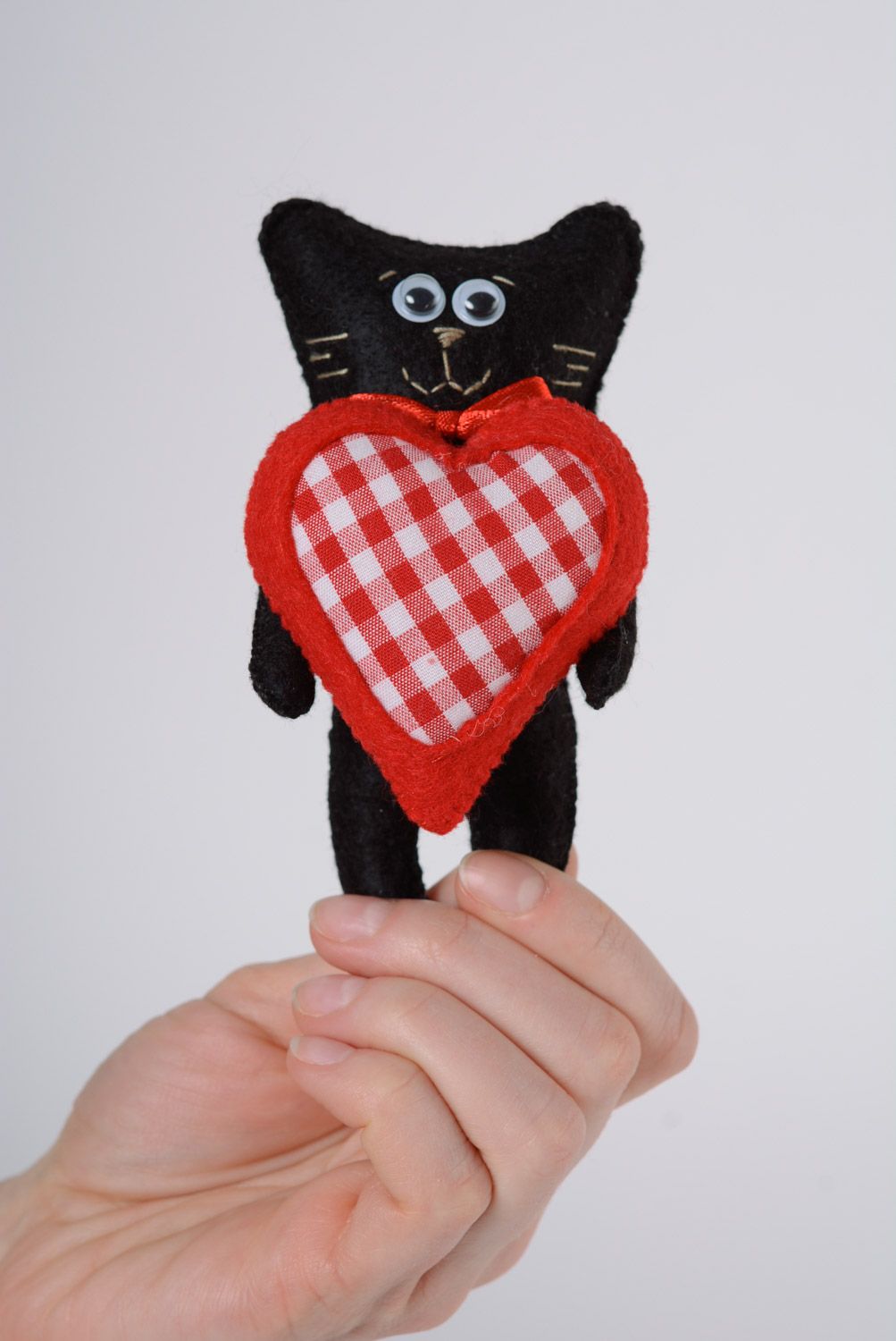 Handmade beautiful soft toy made of felt cute black cat with red heart  photo 3
