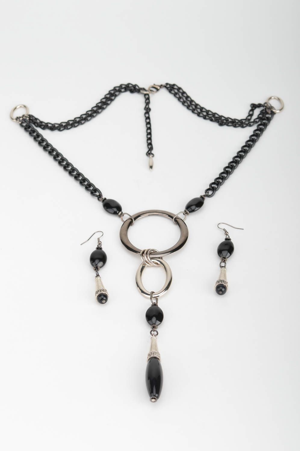 Ensemble de collier et boucles d'oreilles en métal fait main Panthère noire photo 2