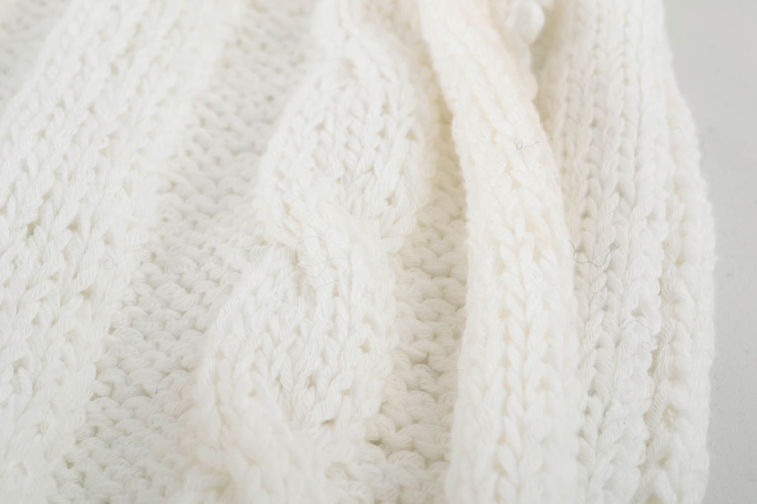 Теплый шарф белого цвета фото 2