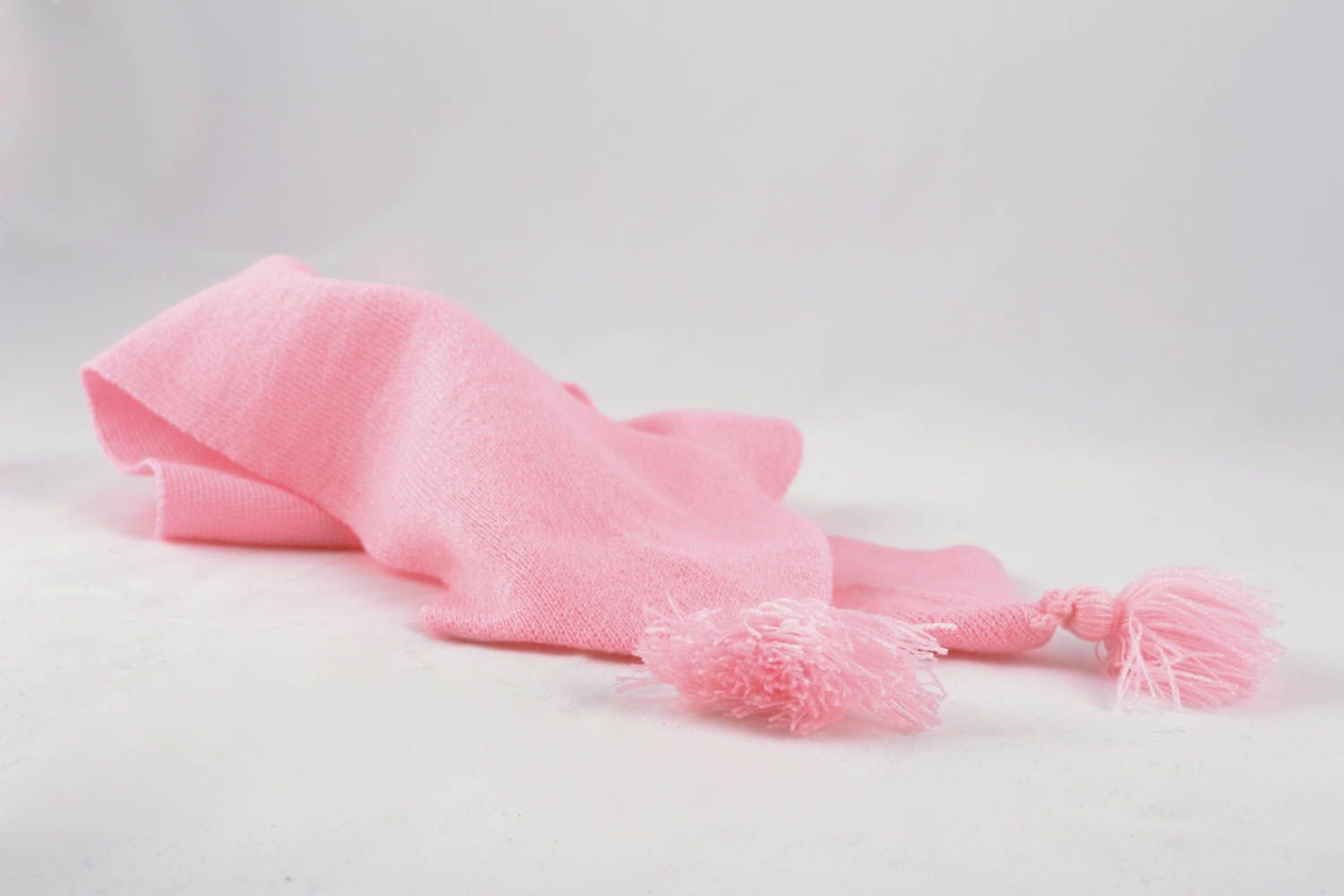 Écharpe rose pour bébé avec gland faite main photo 3