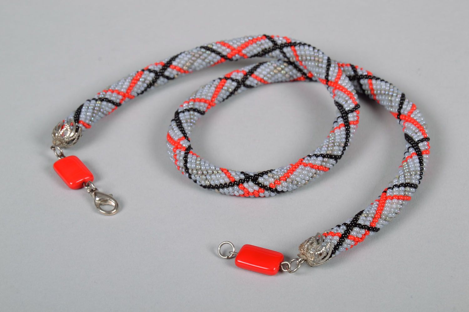 Beaded cord necklace photo 4