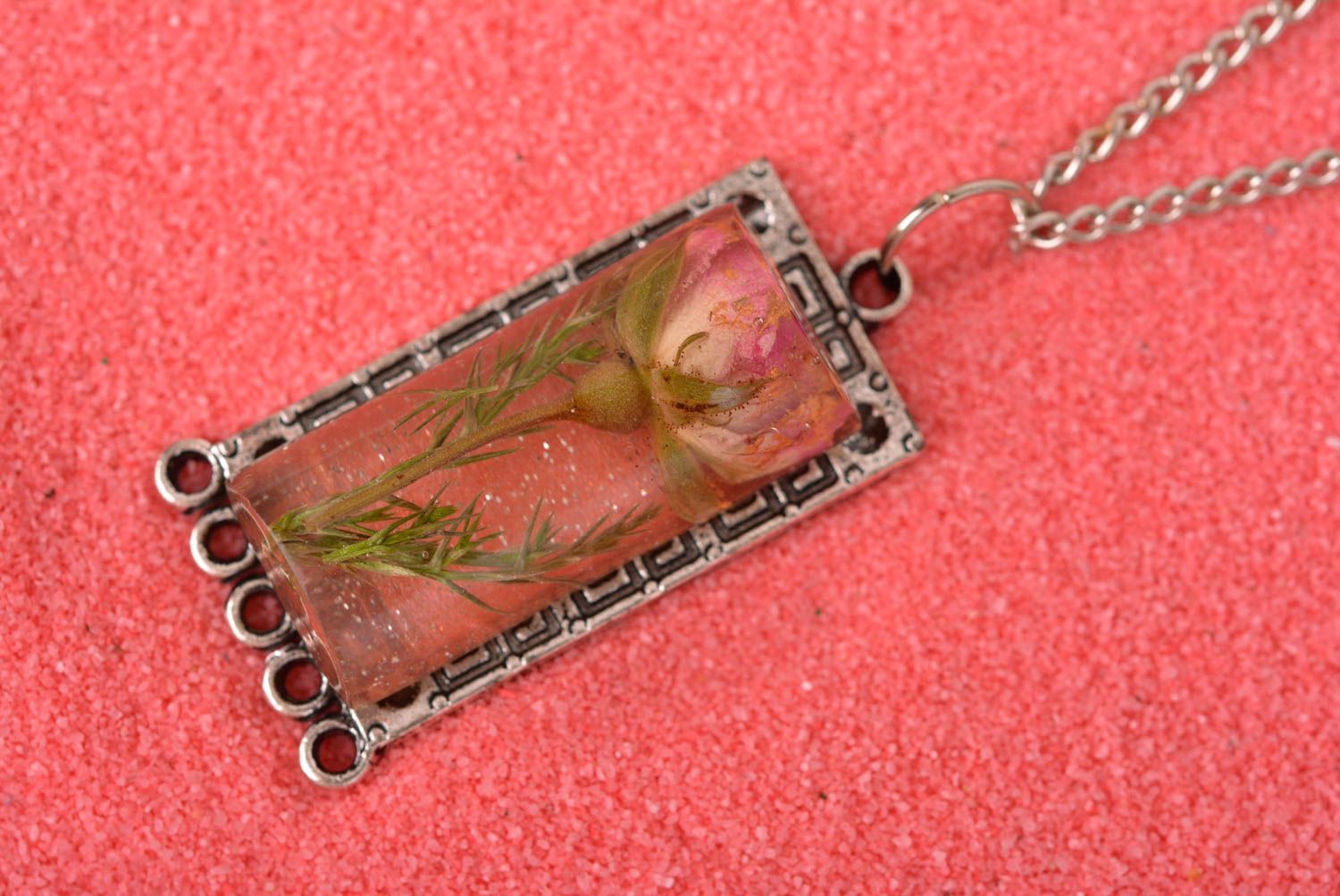 Stylish handmade flower pendant metal necklace handmade accessories for girls photo 1