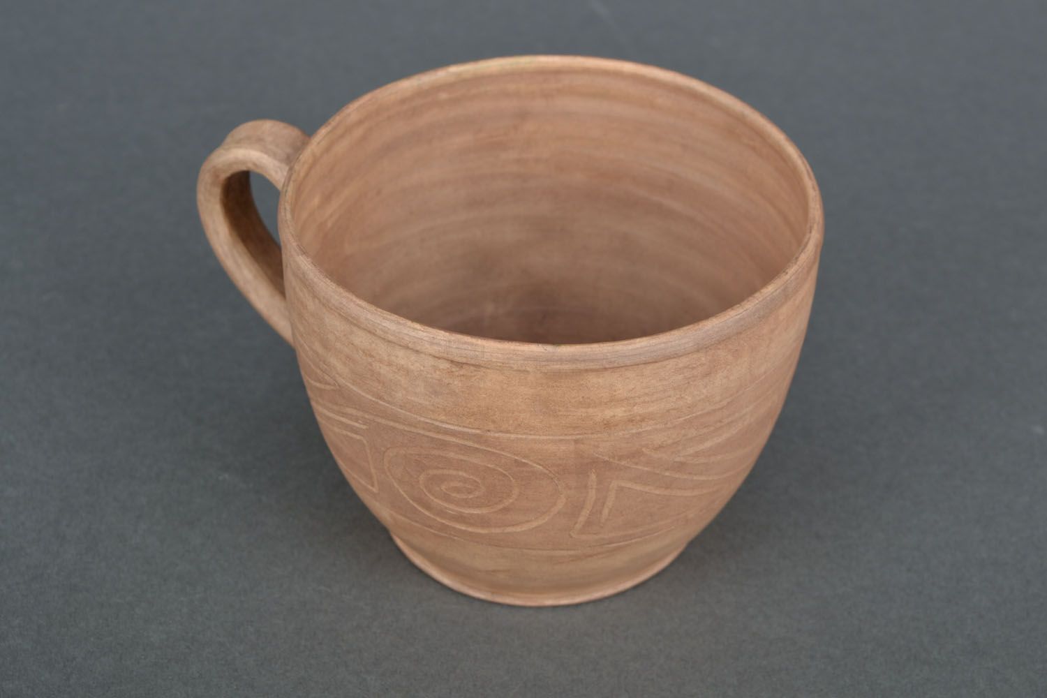 White clay unglazed cup with handle and Greek-style pattern photo 4