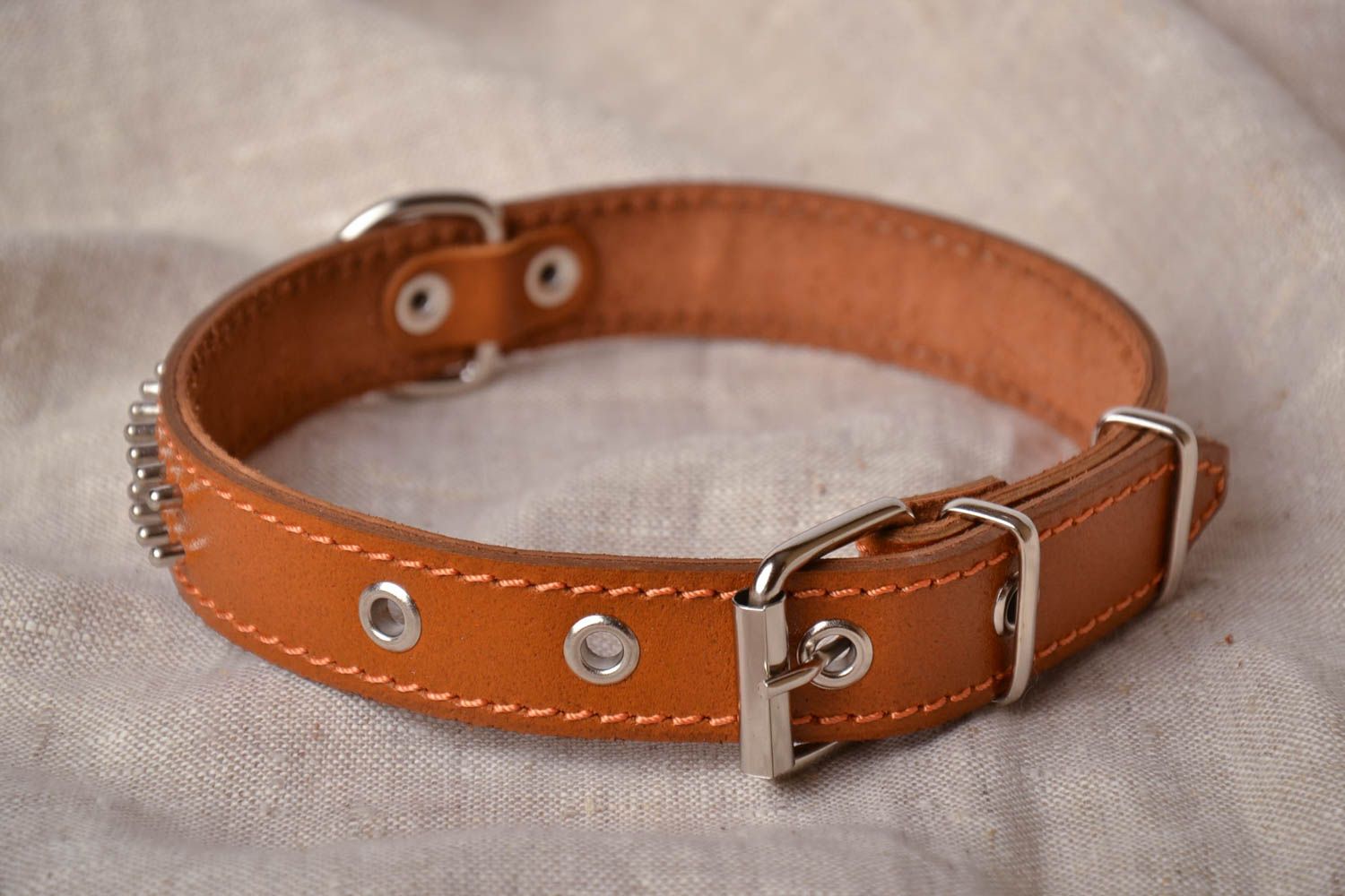 Leather dog collar of brown color photo 1