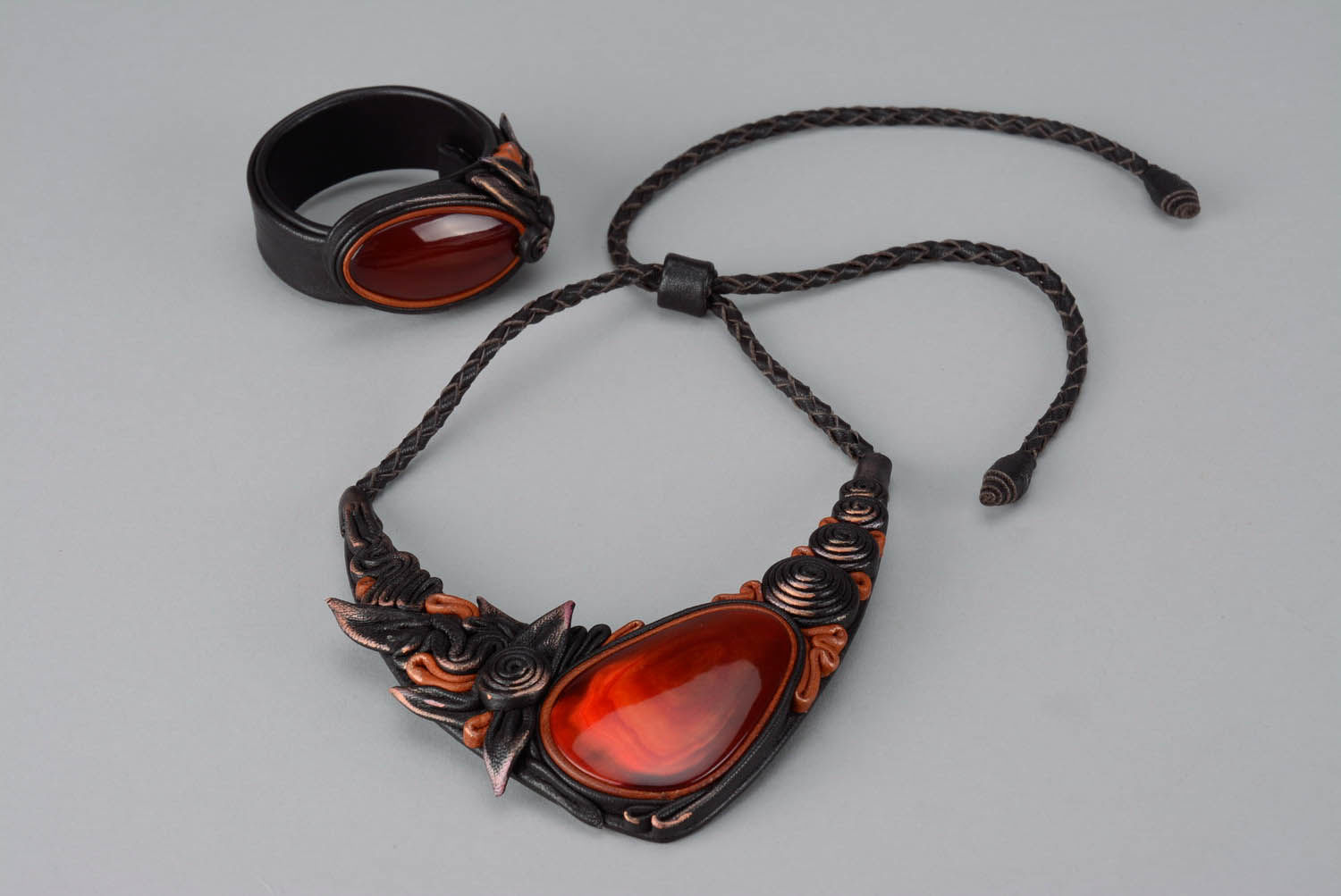 Jewelry set made of genuine leather and cow horn photo 2