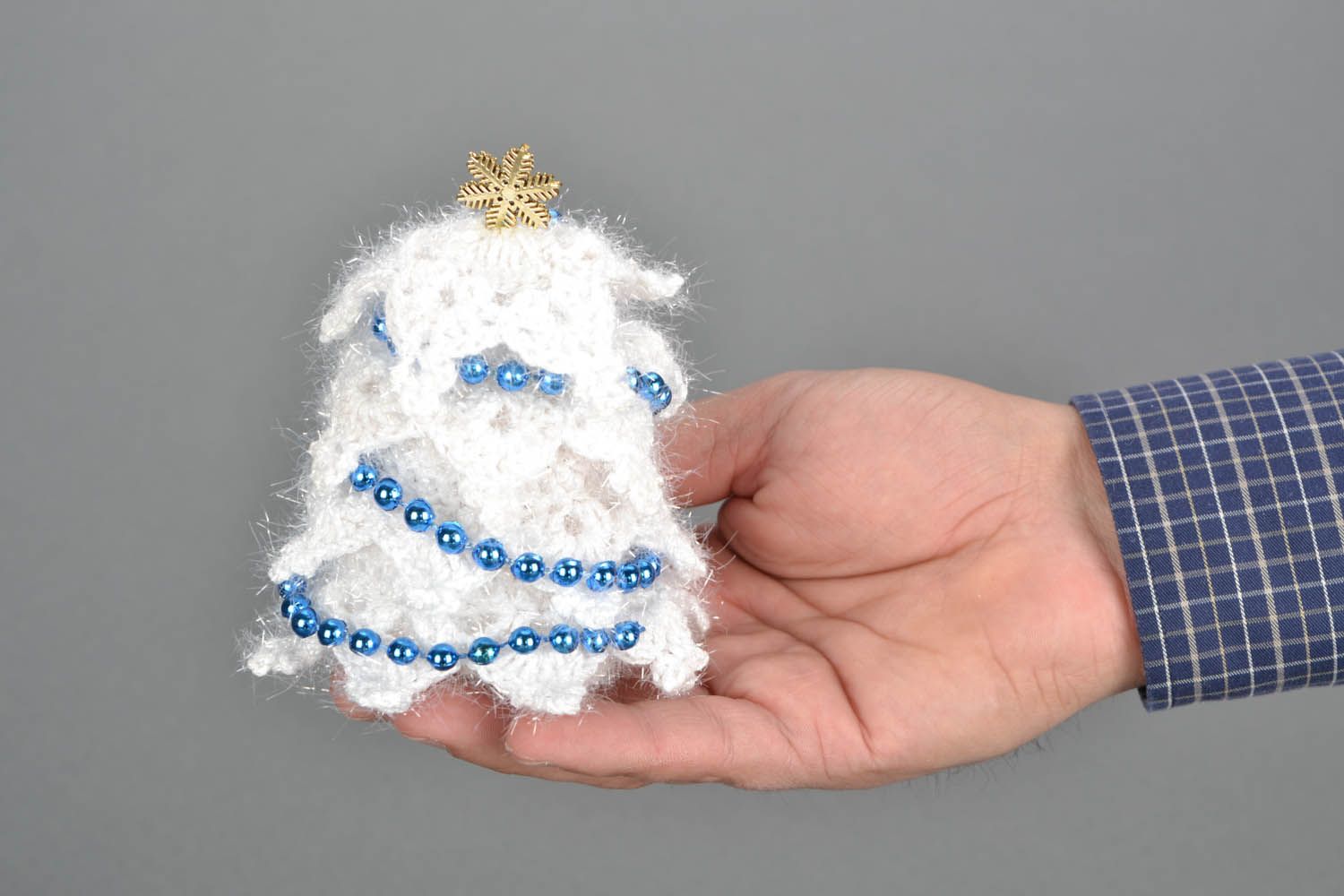 Adorno navideño tejido Abeto con nieve foto 1
