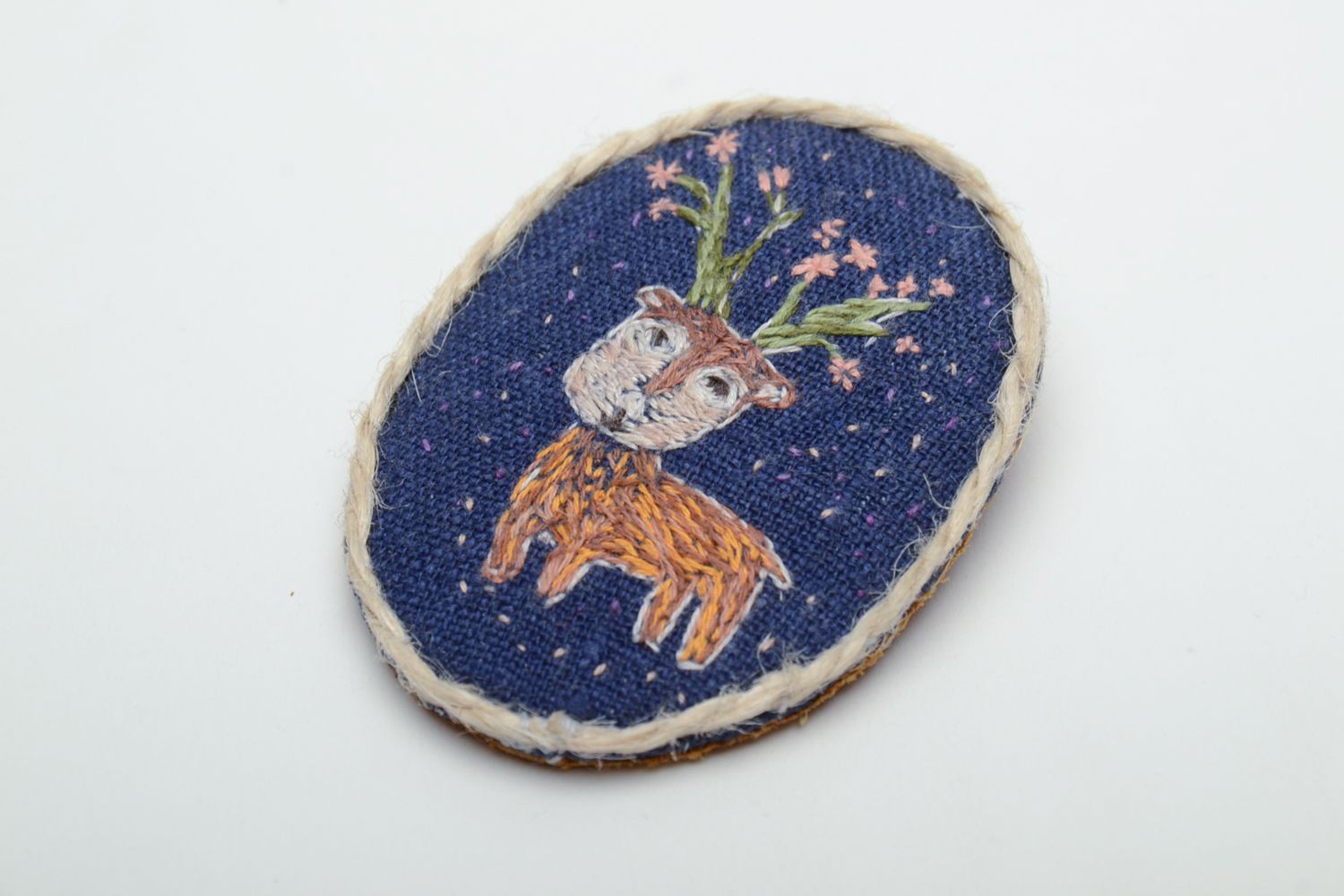 Hand embroidered brooch Deer photo 2