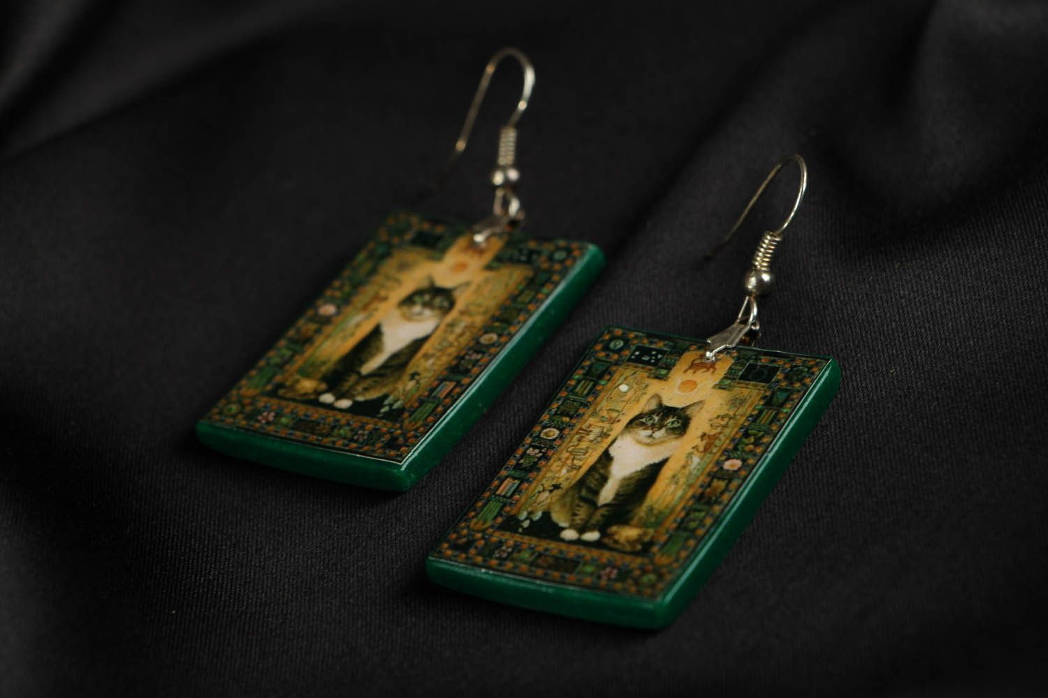 Unusual dangle earrings with cats photo 2