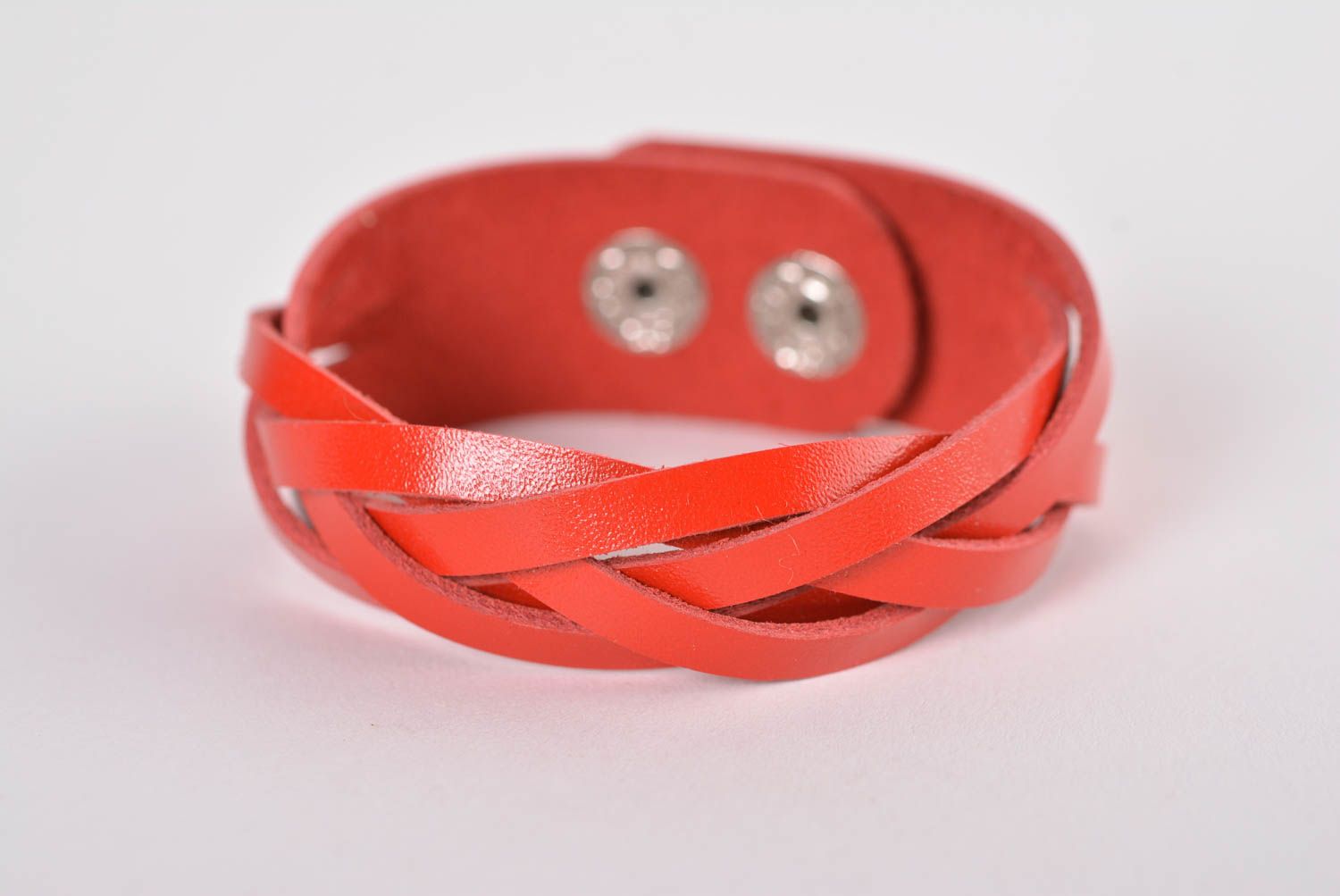 Bracelet cuir tressé fait main Bracelet rouge Accessoire femme Bijou cuir photo 1