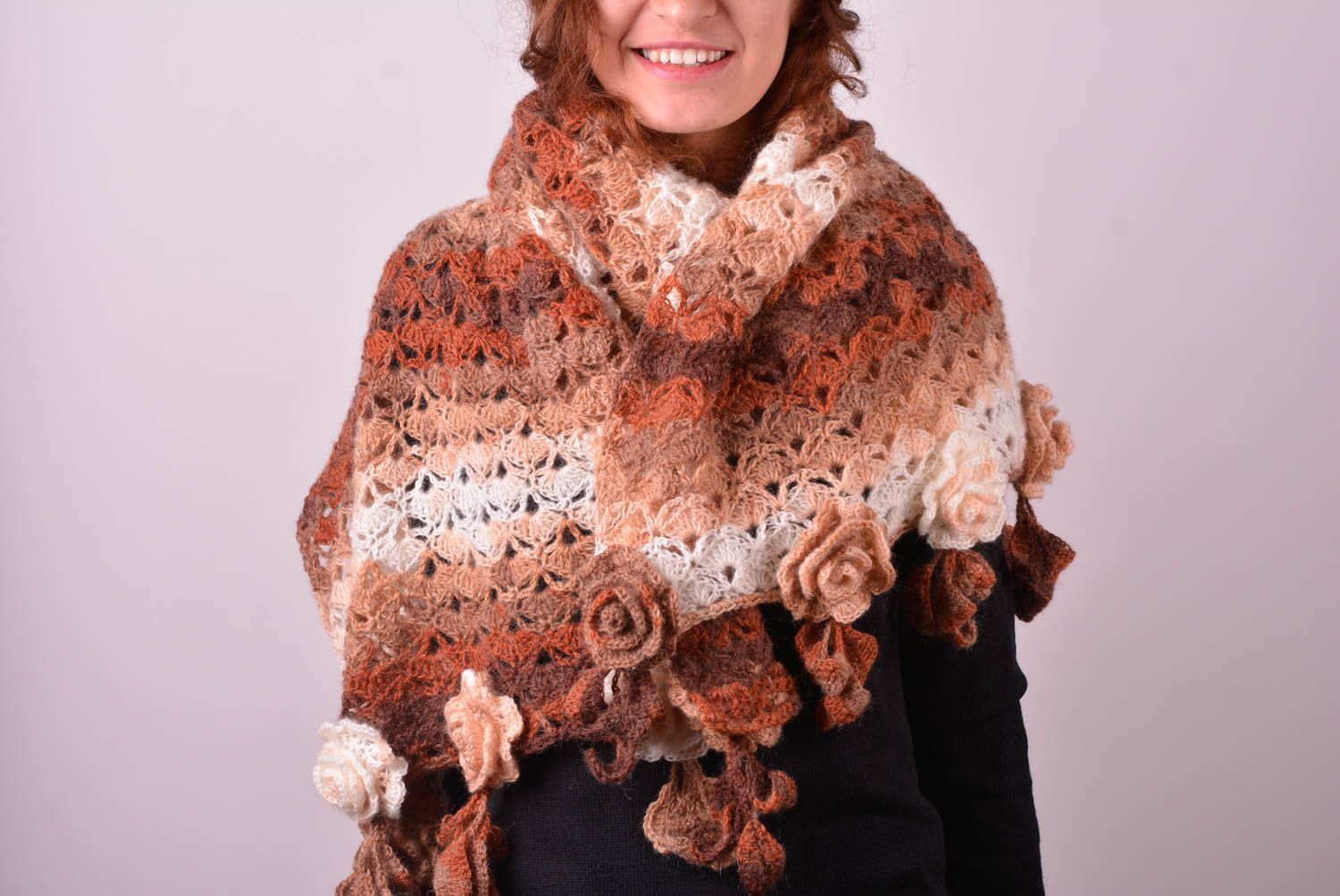 Châle en tricot Accessoire fait main angora blanc-marron Cadeau pour femme photo 5