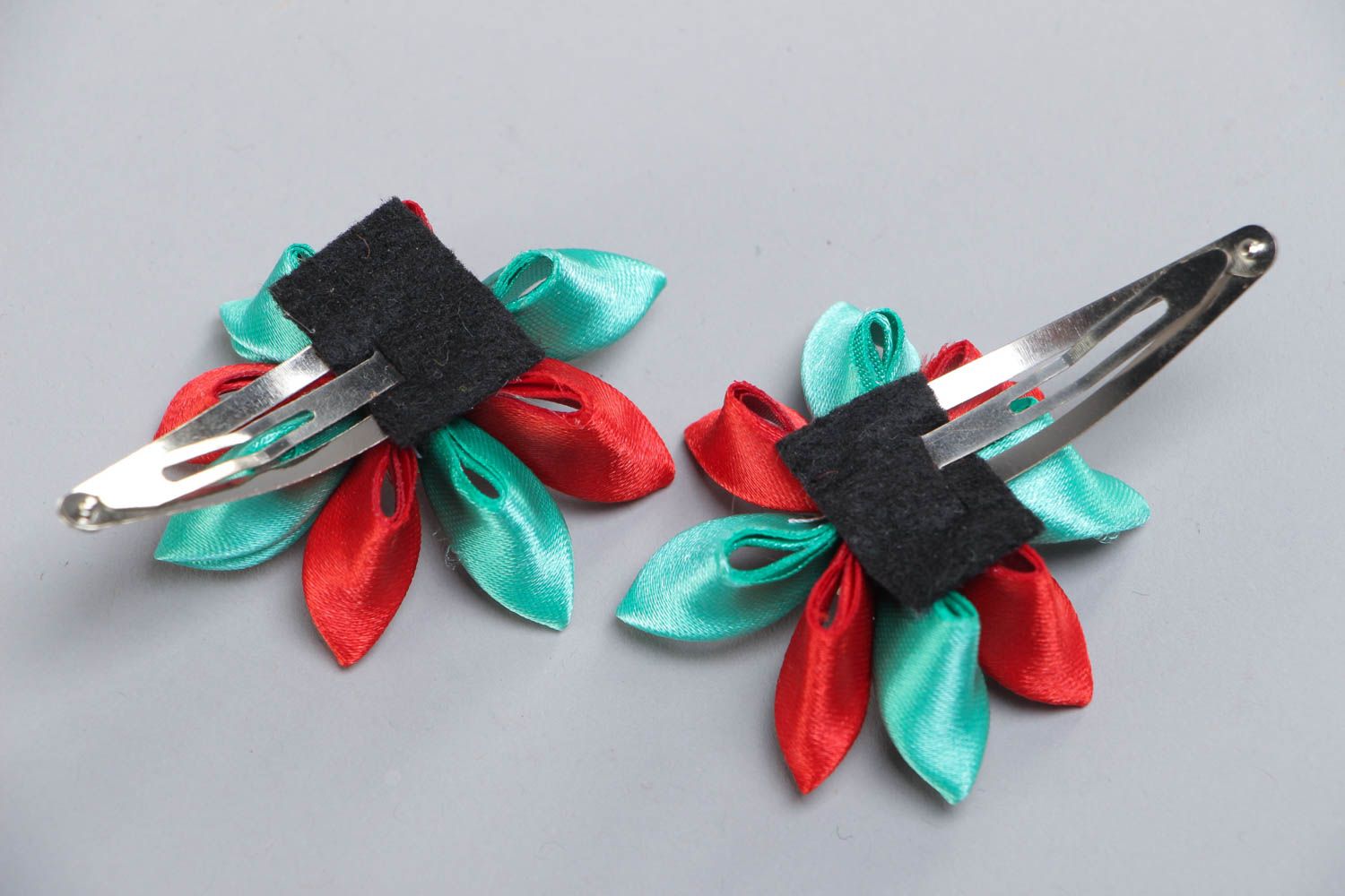 Set of 2 handmade satin hair clips with kanzashi flowers and cherries for girls photo 4
