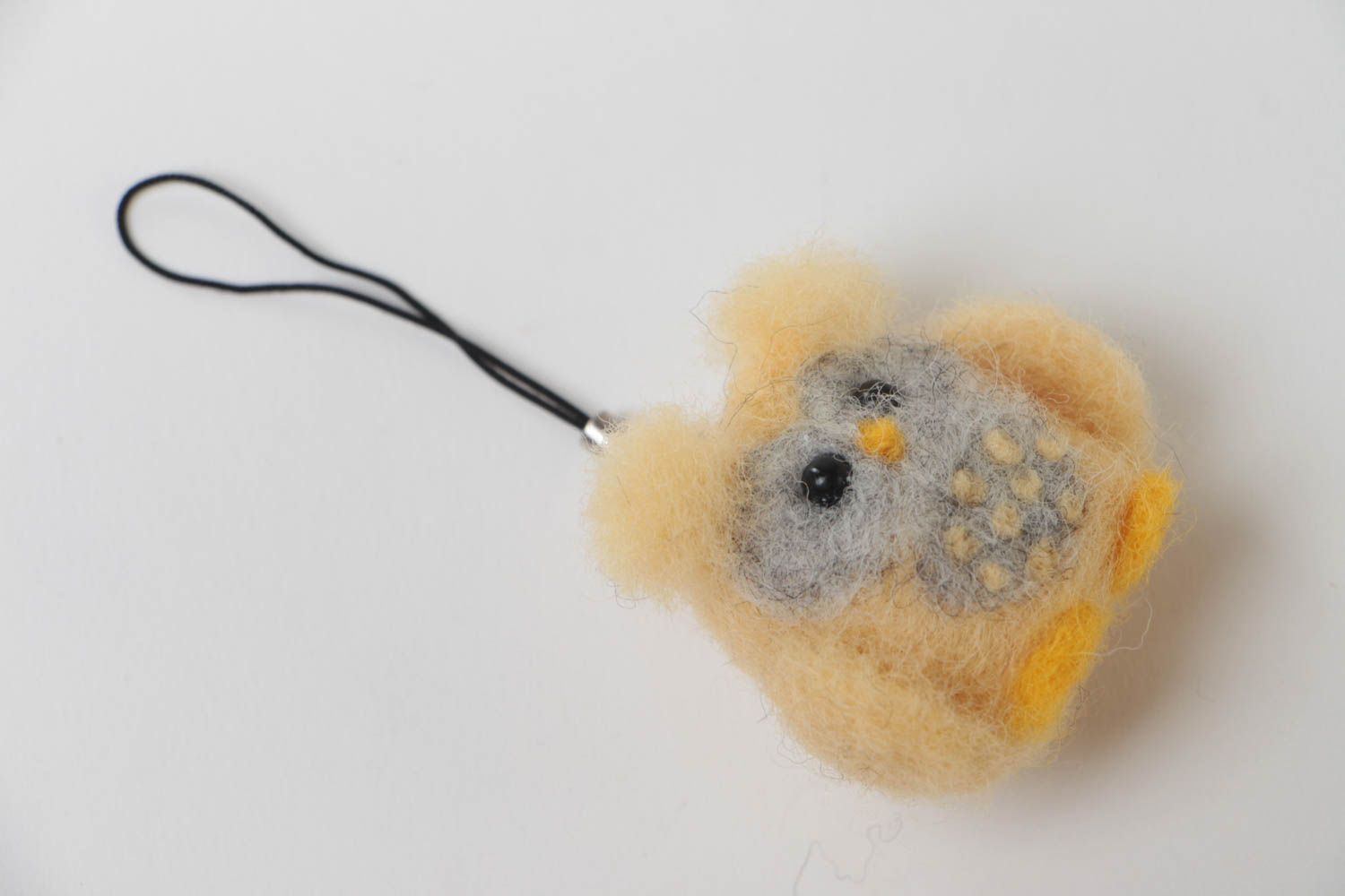 Llavero artesanal juguete de lana con forma de lechuza pequeña  foto 4