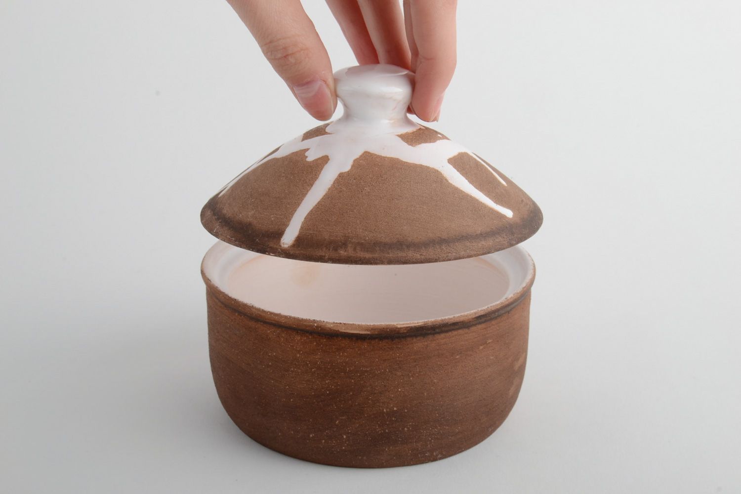 Petit sucrier en céramique brun fait main peint d'émaux et couvert de glaçure photo 5
