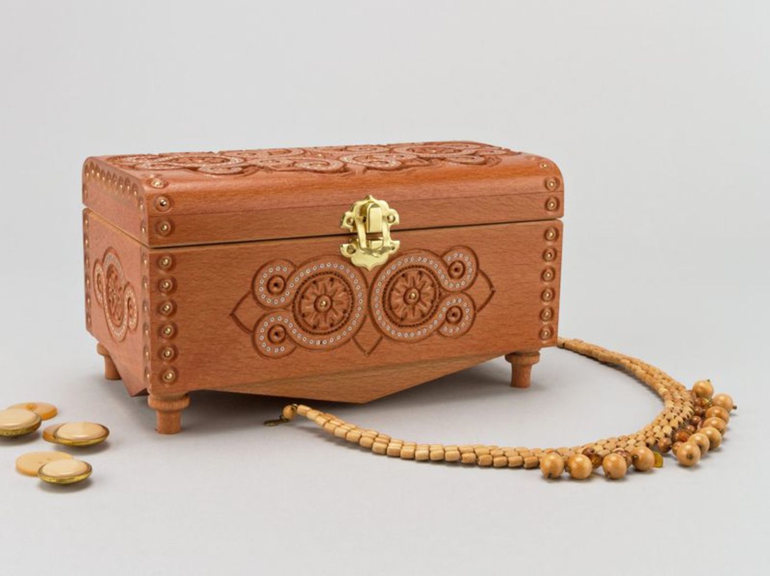 Wooden box inlaid with beads photo 1