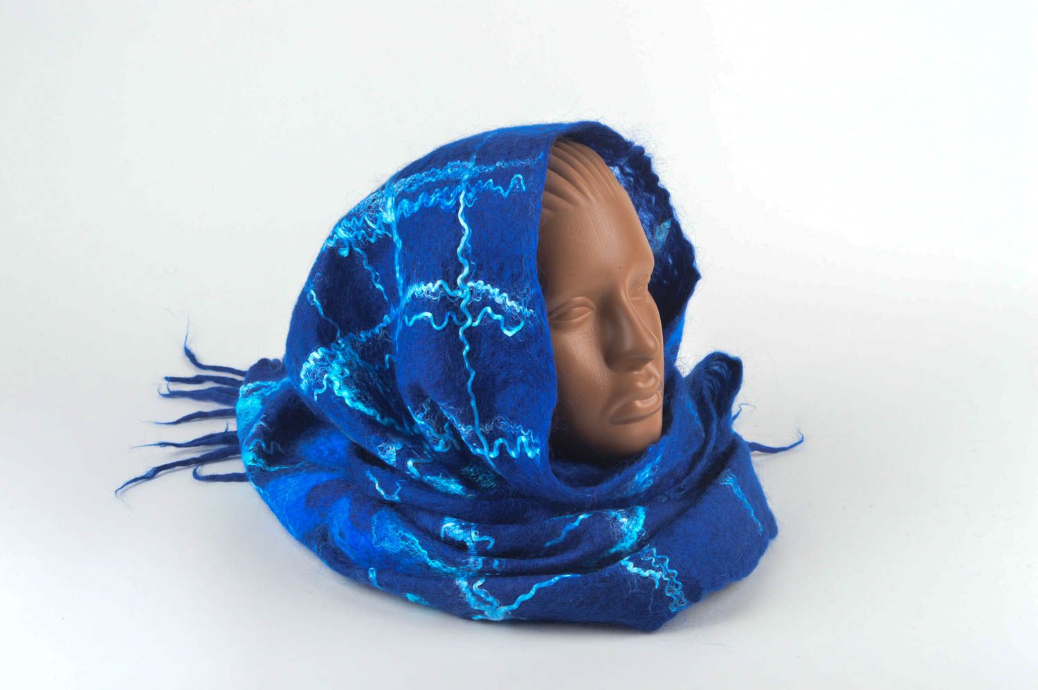 Handmade blauer Damen Schal Accessoire für Frauen Schal Stola aus Wolle gefilzt foto 5