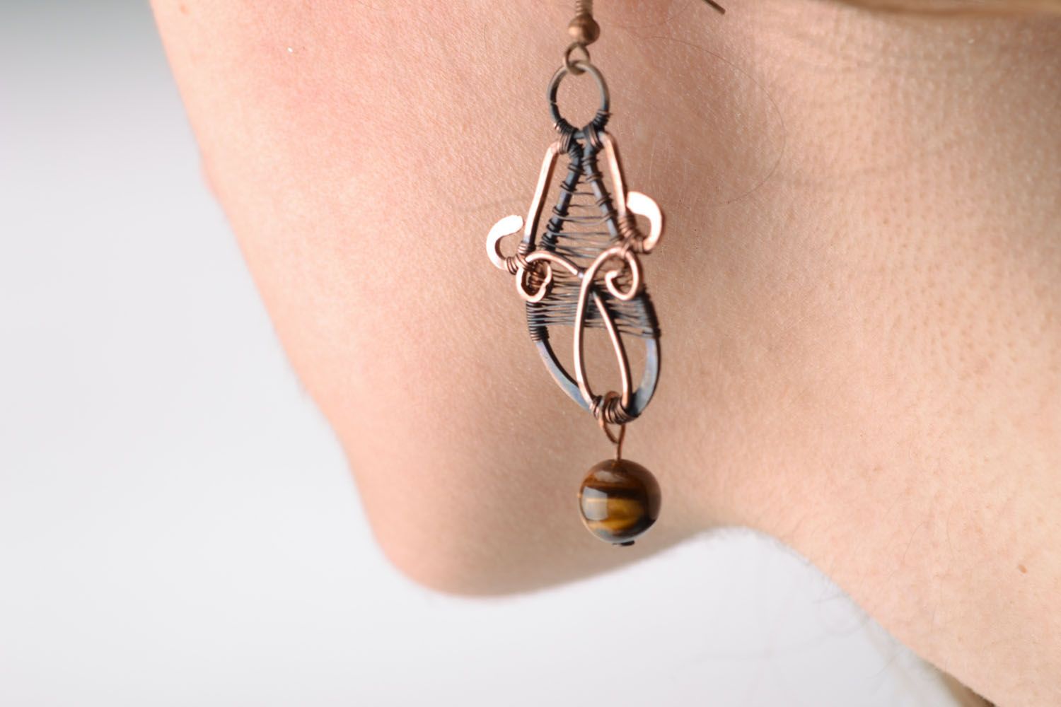 Copper earrings with tiger eye stone photo 5
