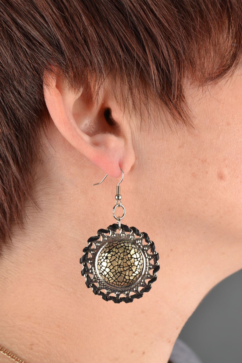 Round textured earrings The Sun photo 1