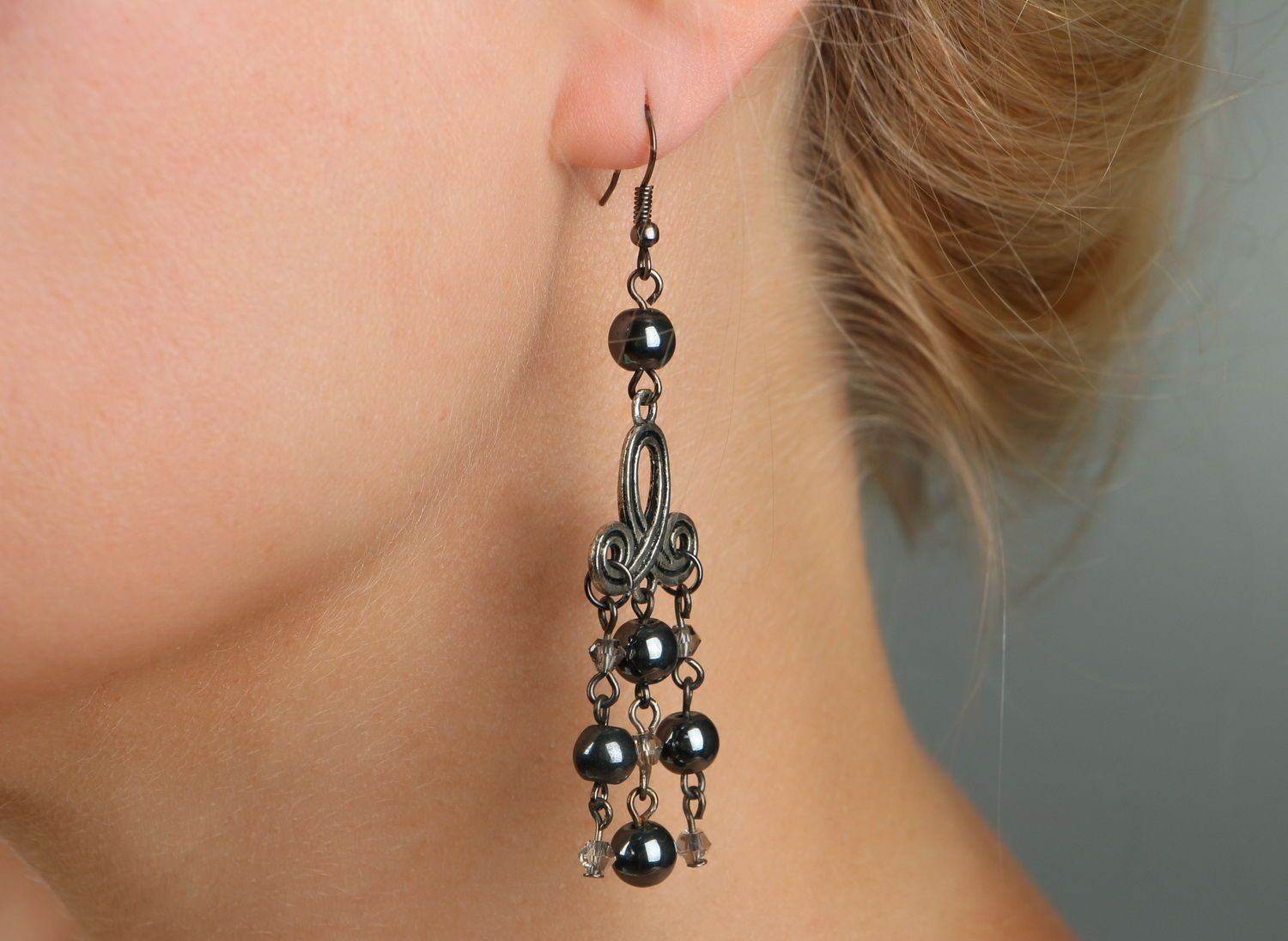 Crystal earrings with hematite photo 4