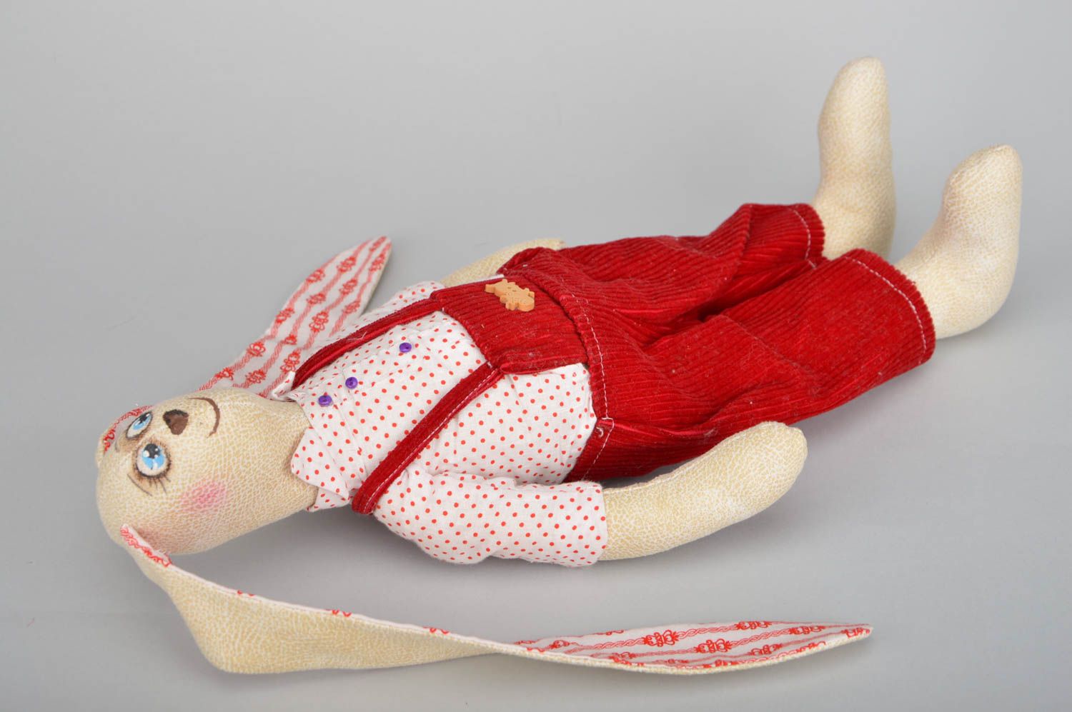 Handgemachtes Kuscheltier Hase aus Textil für Kinder und Interieur schön lustig foto 2