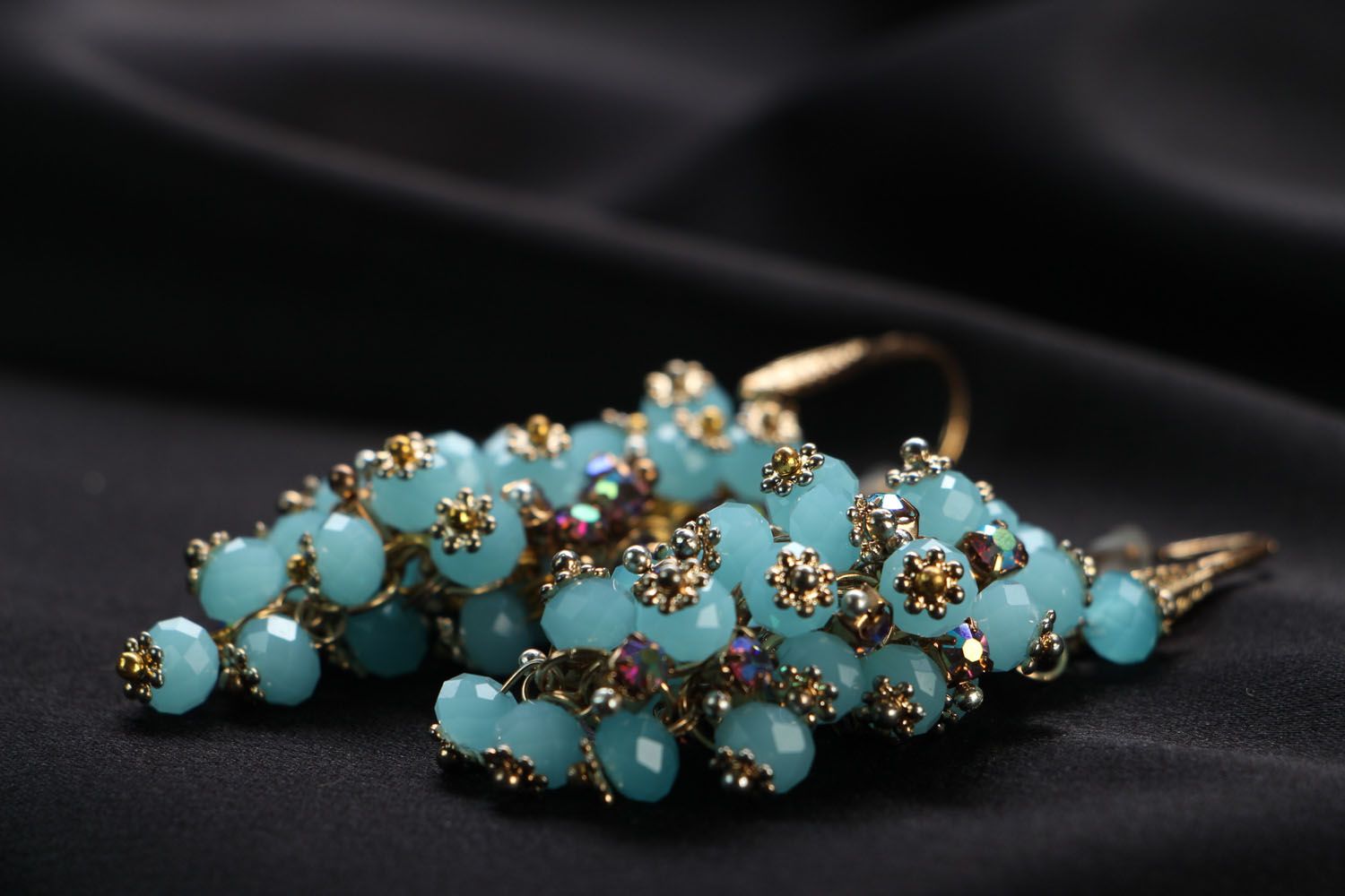Boucles d'oreilles pendantes en perles de cristal bleu photo 2