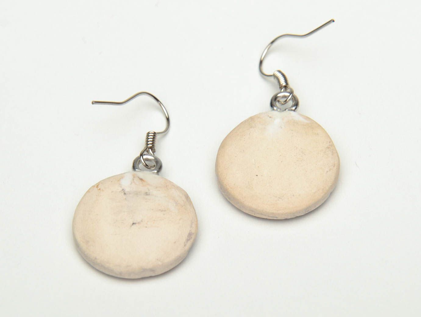 White clay round earrings photo 4