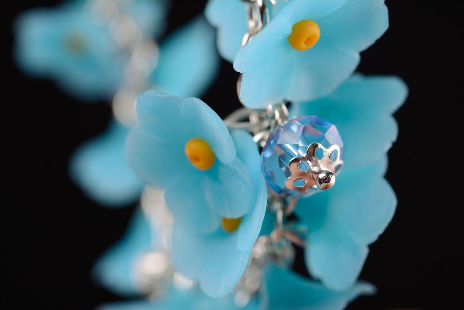 Нежно-голубой цветочный браслет  фото 4