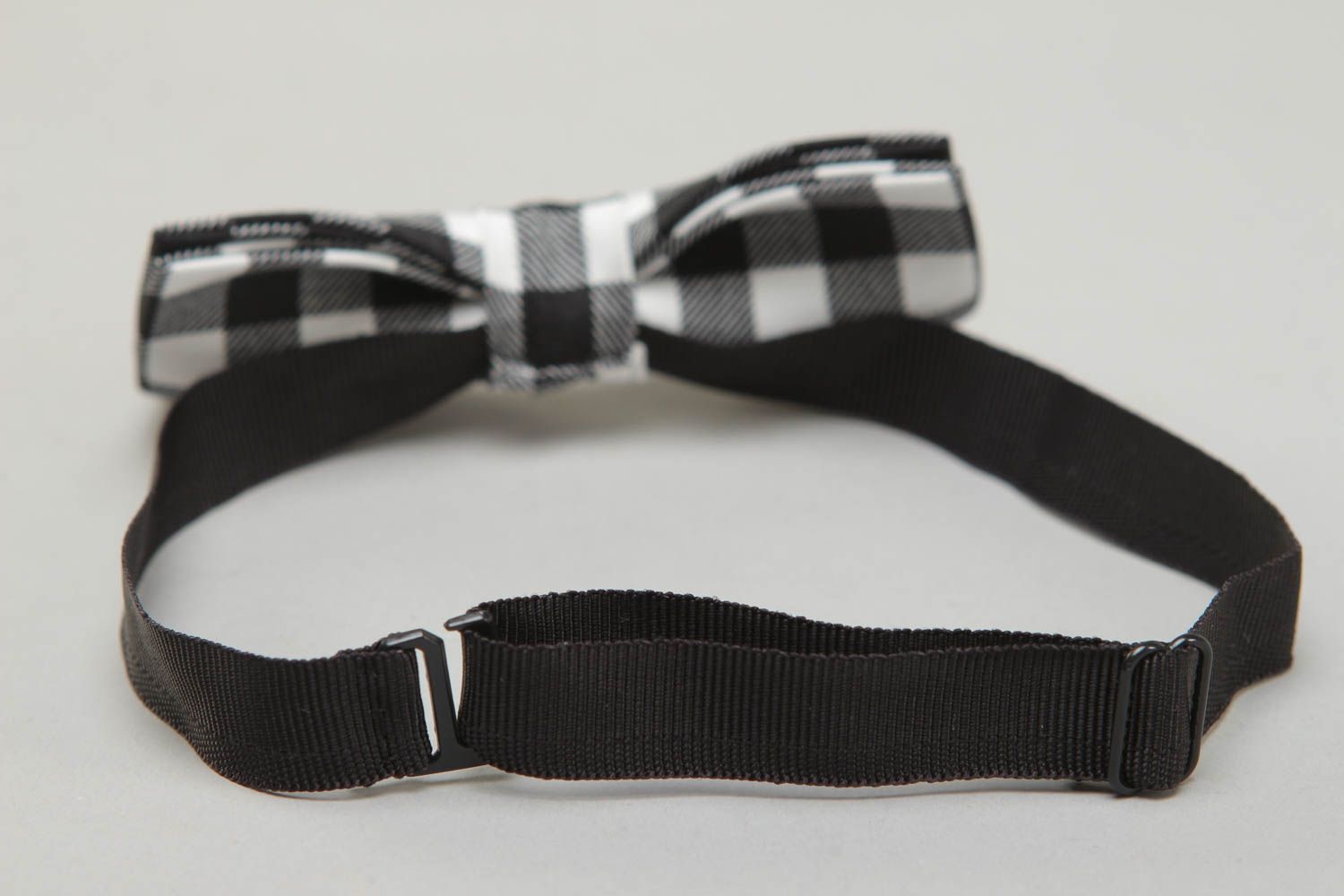 Black and white checkered bow tie photo 3