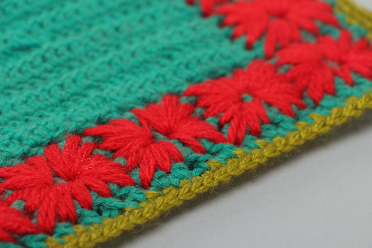 Handmade decorative green and red square napkin crocheted of acrylic threads photo 3