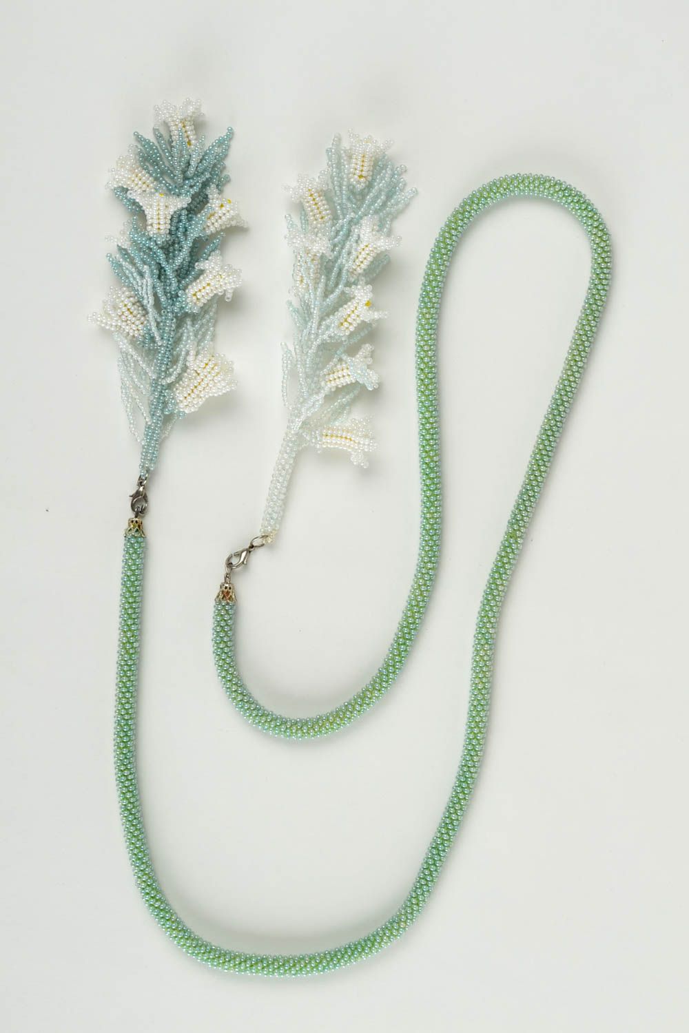 Collier lariat Bijou fait main fleurs perles de rocaille Accessoire femme photo 3
