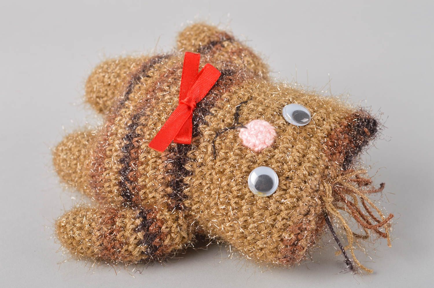 Jouet chat Peluche faite main tricotée au crochet brune petite Cadeau enfant photo 5