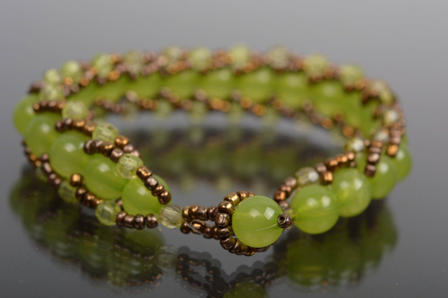 Bracelet en perles de rocaille Bijou fait main vert original Cadeau femme photo 3