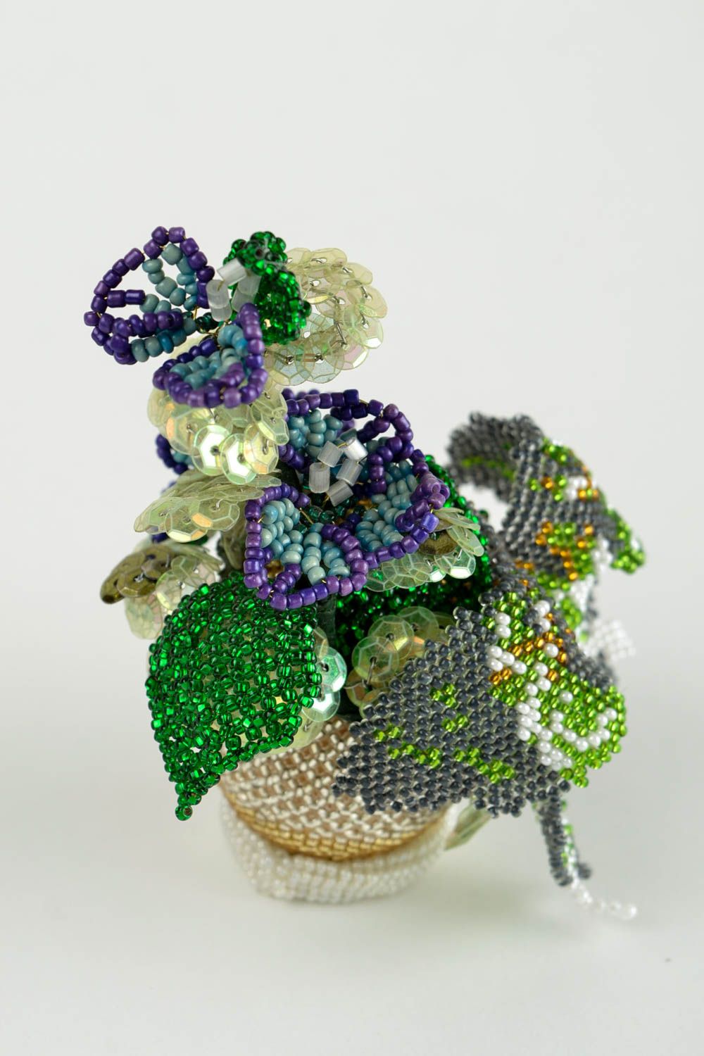Handmade Easter decor Easter egg bead weaving souvenir ideas for decorative use photo 5