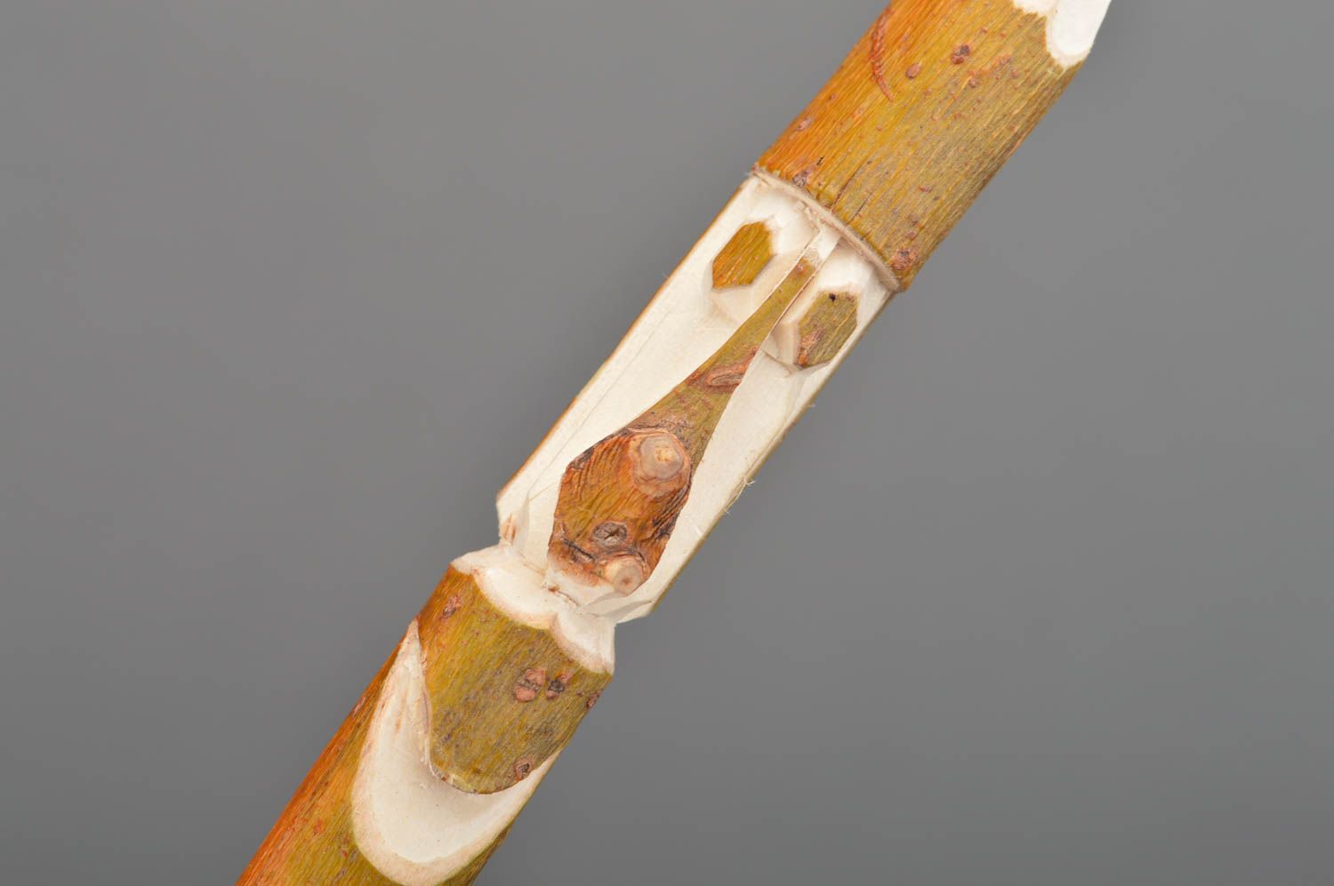 Оригинальная резная ручка свисток из дерева ручной работы с пастой Мужичок фото 3