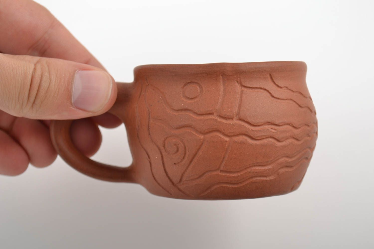 Tasse à café en argile faite main large marron ornementée petite 10 cl photo 2