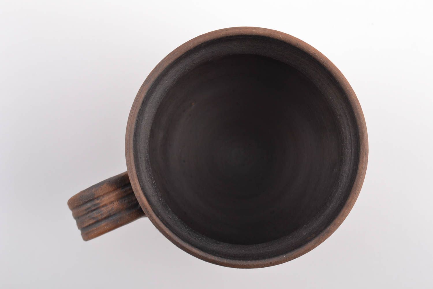 Глиняная чашка для чая на 250 мл молочная керамика посуда ручной работы фото 3