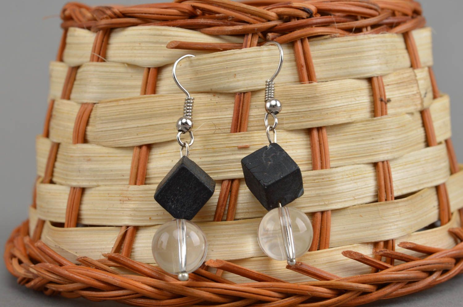 Handmade earrings made of natural stones unusual jewelry stylish accessories photo 1