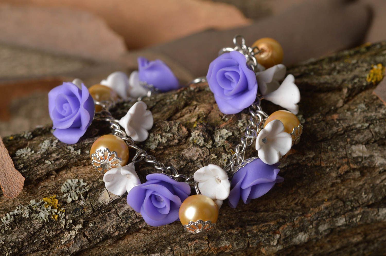 Bracelet fleurs en pâte polymère Bijou fait main mauve original Cadeau femme photo 1