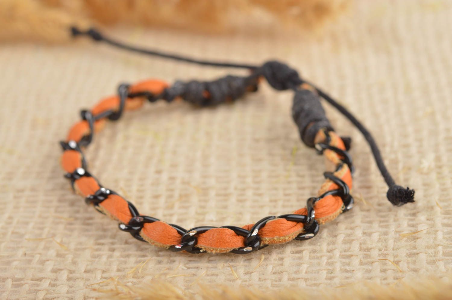 Handmade Leder Armband orange schwarz Designer Schmuck Accessoire für Frauen  foto 1