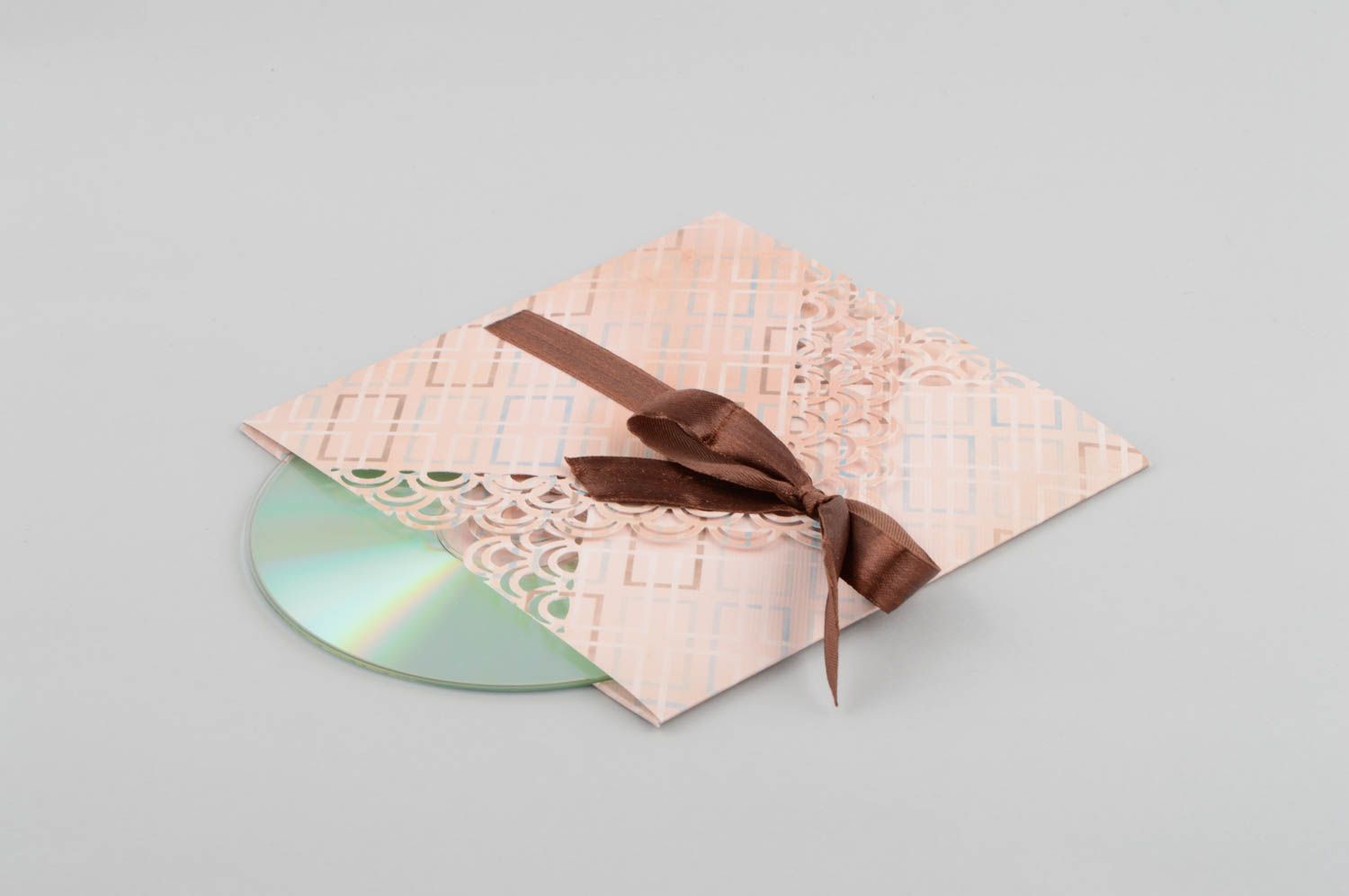 Handmade Papier CD Hülle kreatives Geschenk CD Verpackung beige mit Band foto 2