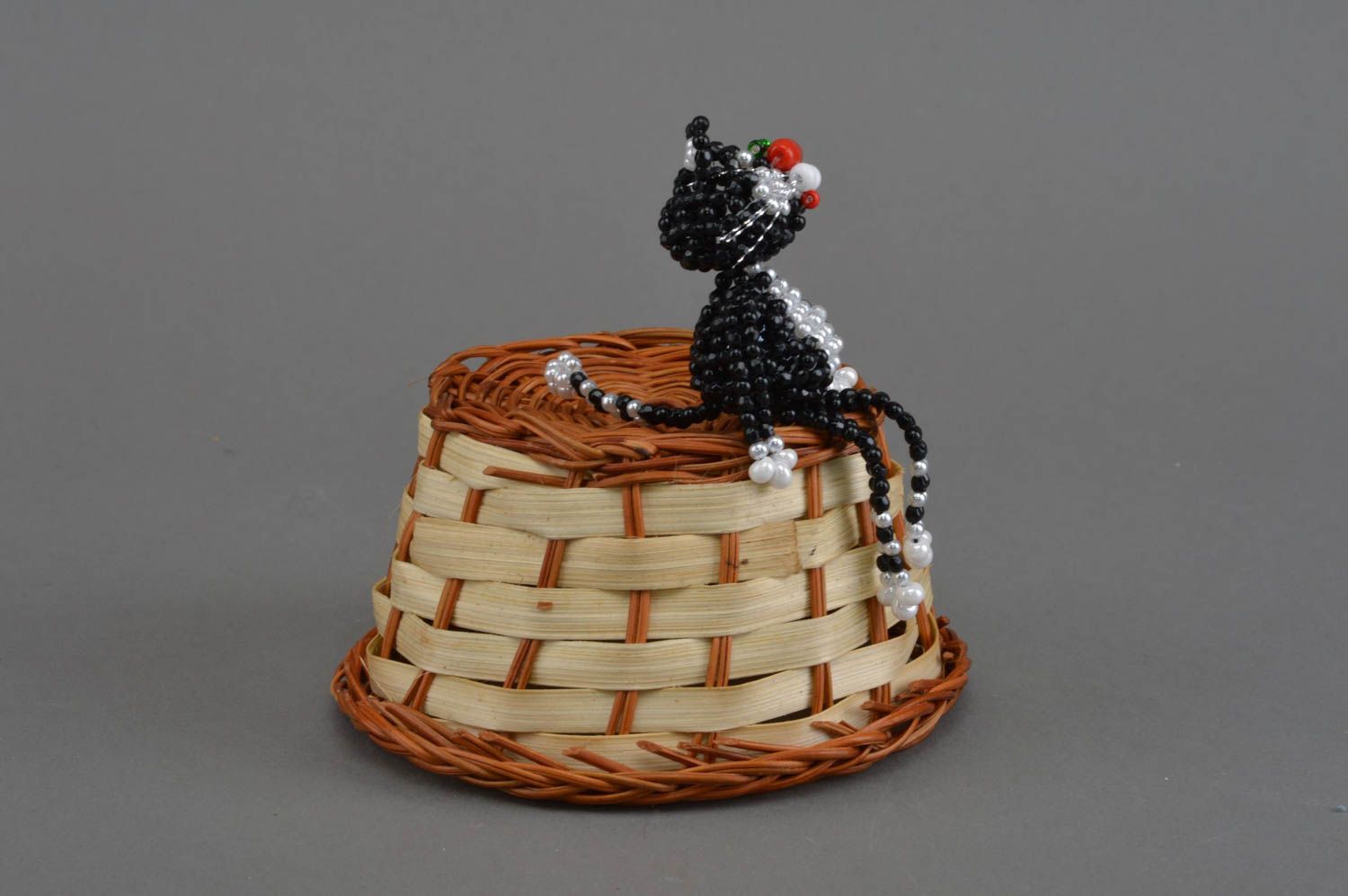 Handmade small collectible animal figurine woven of beads Black and White Cat photo 5
