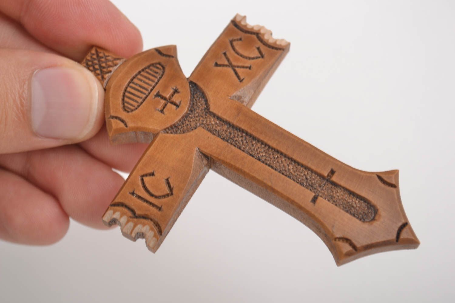 Croce di legno fatta a mano crocetta intagliata originale in legno simpatica foto 5