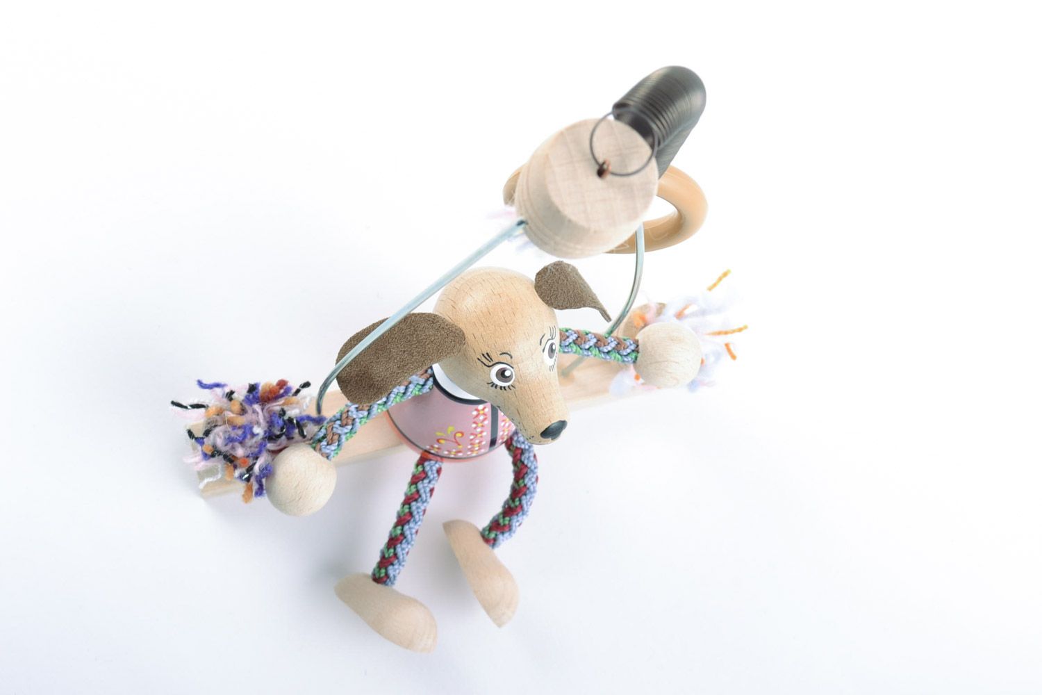 Nettes Öko Spielzeug Hund aus Holz mit der Schaukel handmade für Kinder Geschenk foto 5